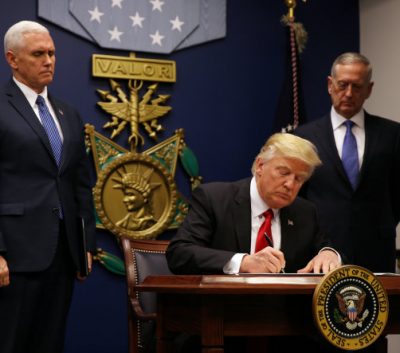 Tổng thống Mỹ Donald Trump công bố dự luật mới về “Thẻ Xanh” nhập cư